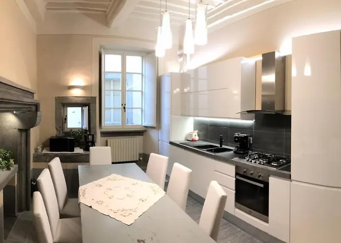 Апартаменты Signorelli House Кортона