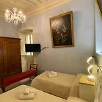 Signorelli House *