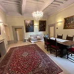 Signorelli House * Cortona