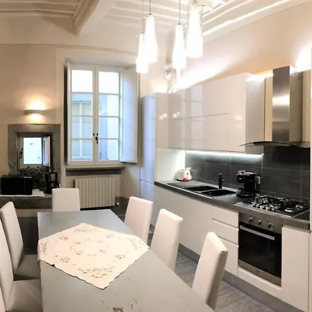 Apartment Signorelli House Cortona